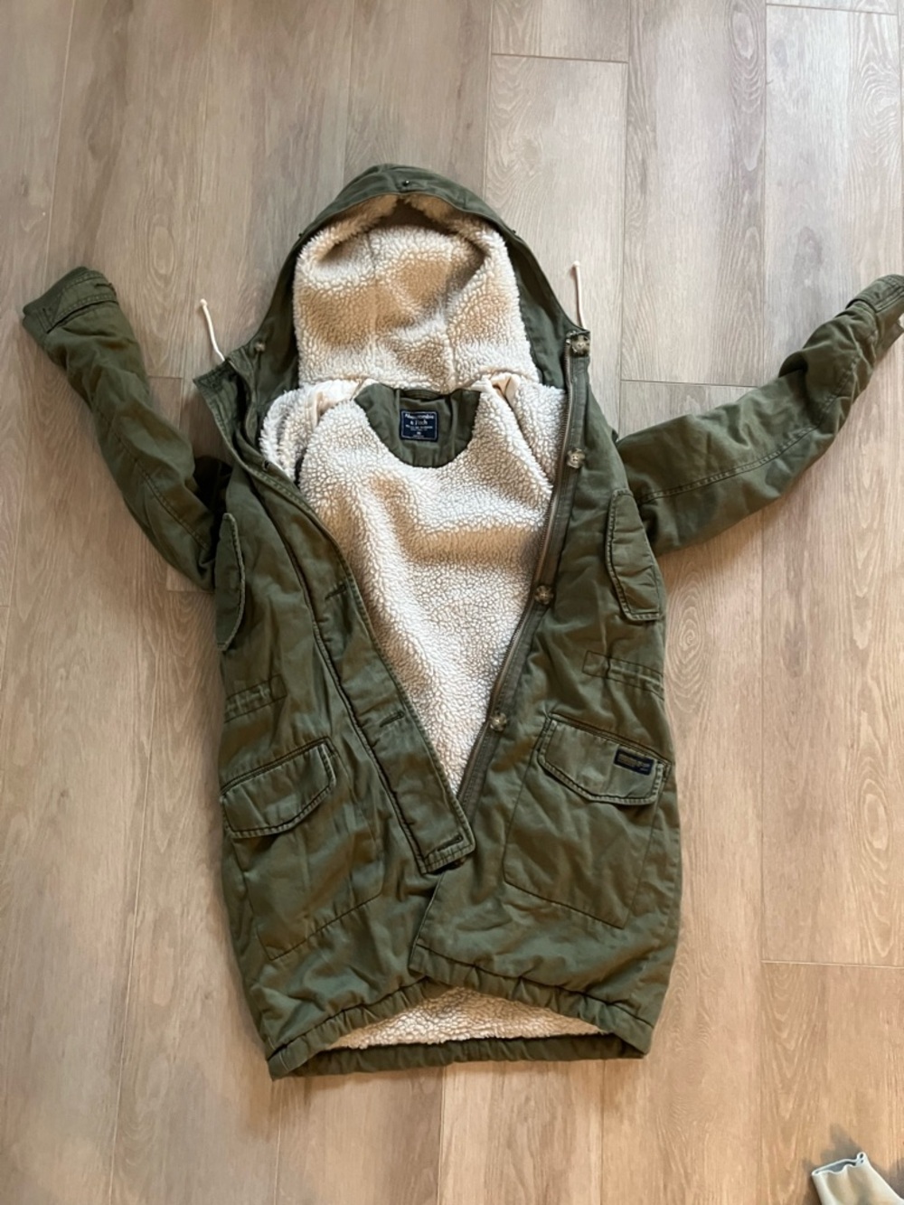 Abercrombie & Fitch Olive Green Jacket with Cream Lining - size XS